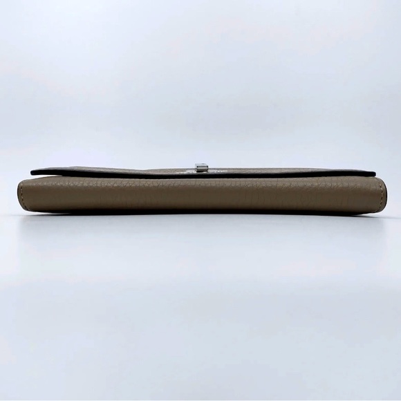 Fendi Peekaboo Continental Wallet - Picture 4 of 12